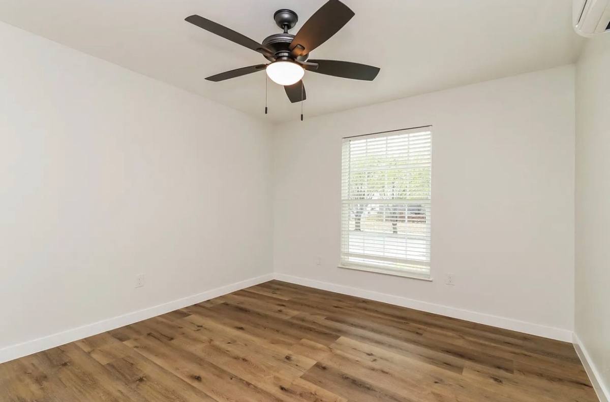 Apartment for rent at 425 N Rosemont Ave, Dallas, TX 75208