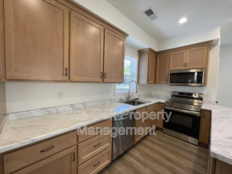 Apartment for rent at 266 E 6th Ave #1, Chico, CA 95926