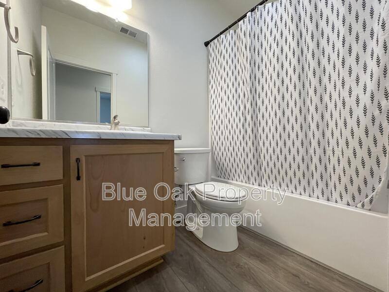 Apartment for rent at 266 E 6th Ave #1, Chico, CA 95926