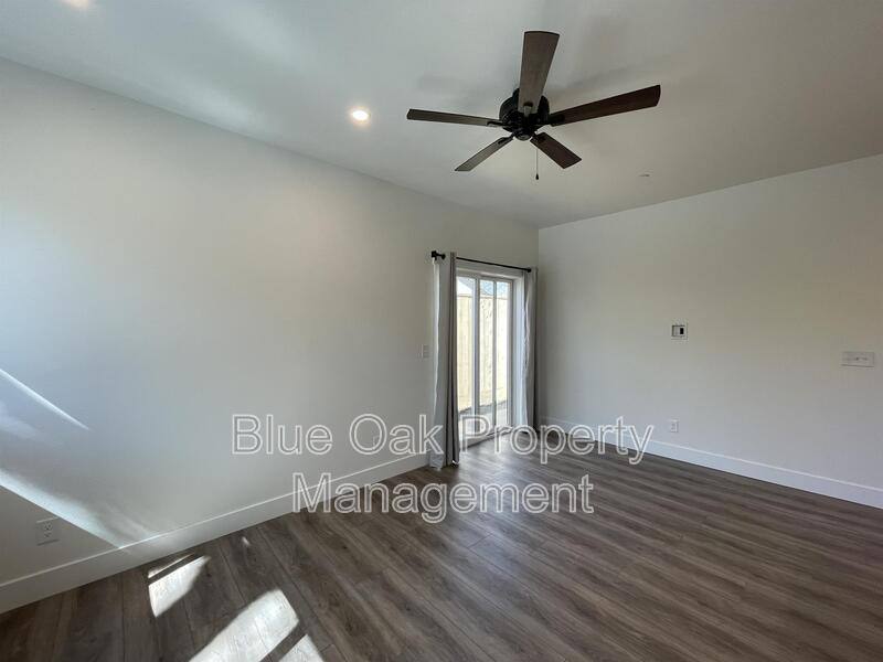 Apartment for rent at 266 E 6th Ave #1, Chico, CA 95926