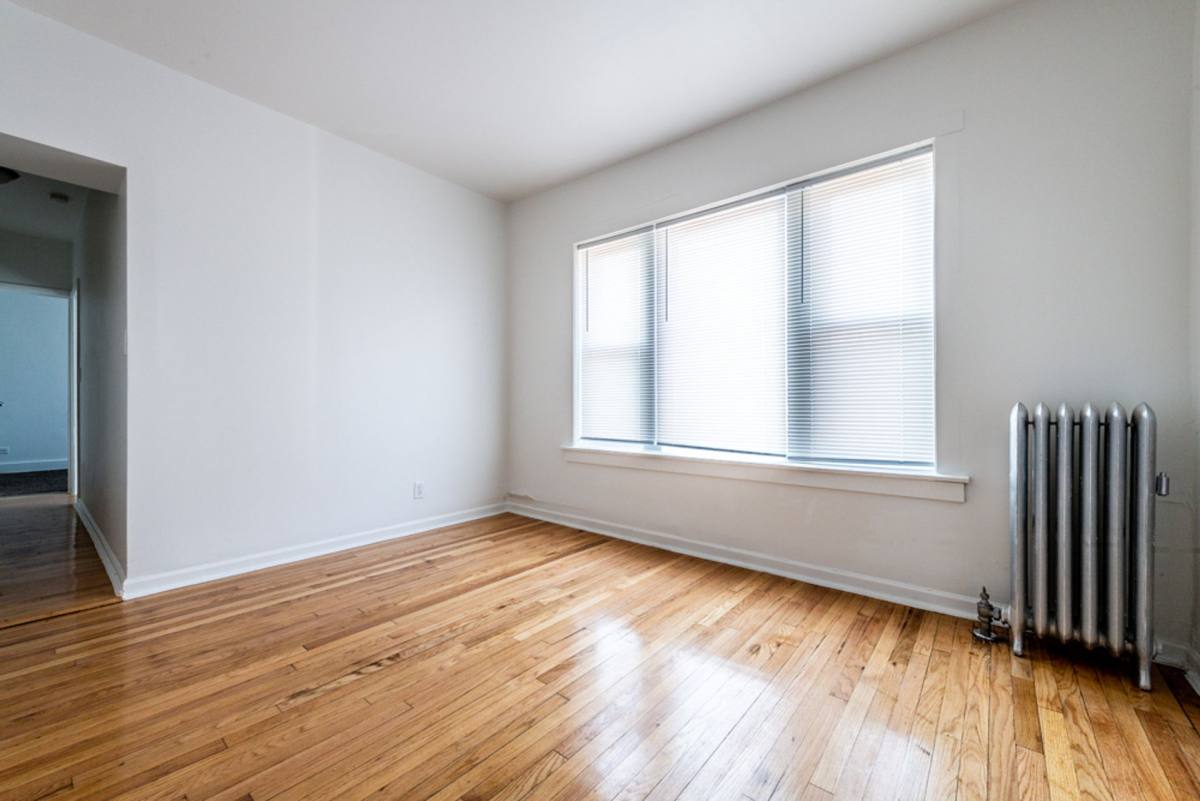 Apartment for rent at 1415-25 W 80th, Chicago, IL 60620