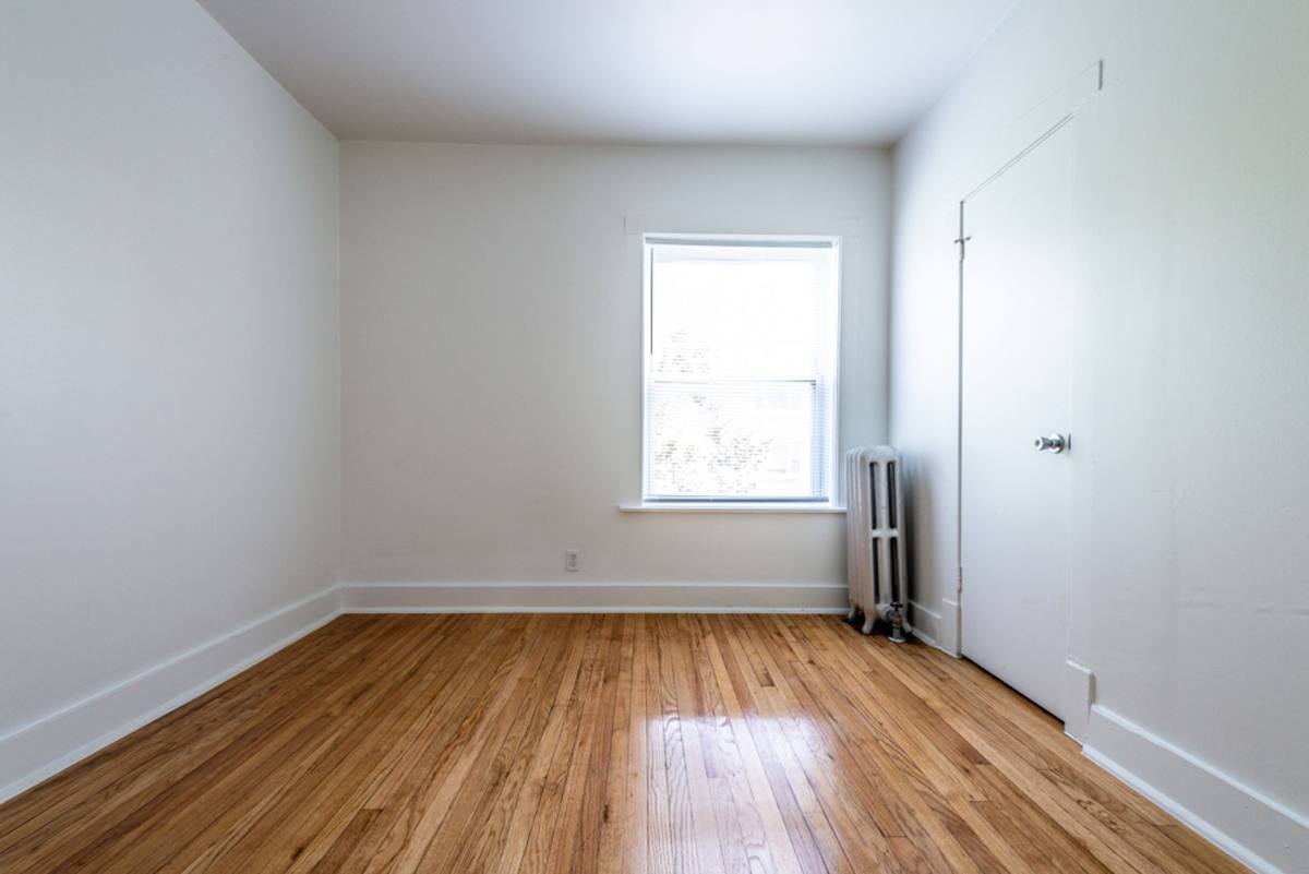 Apartment for rent at 1415-25 W 80th, Chicago, IL 60620