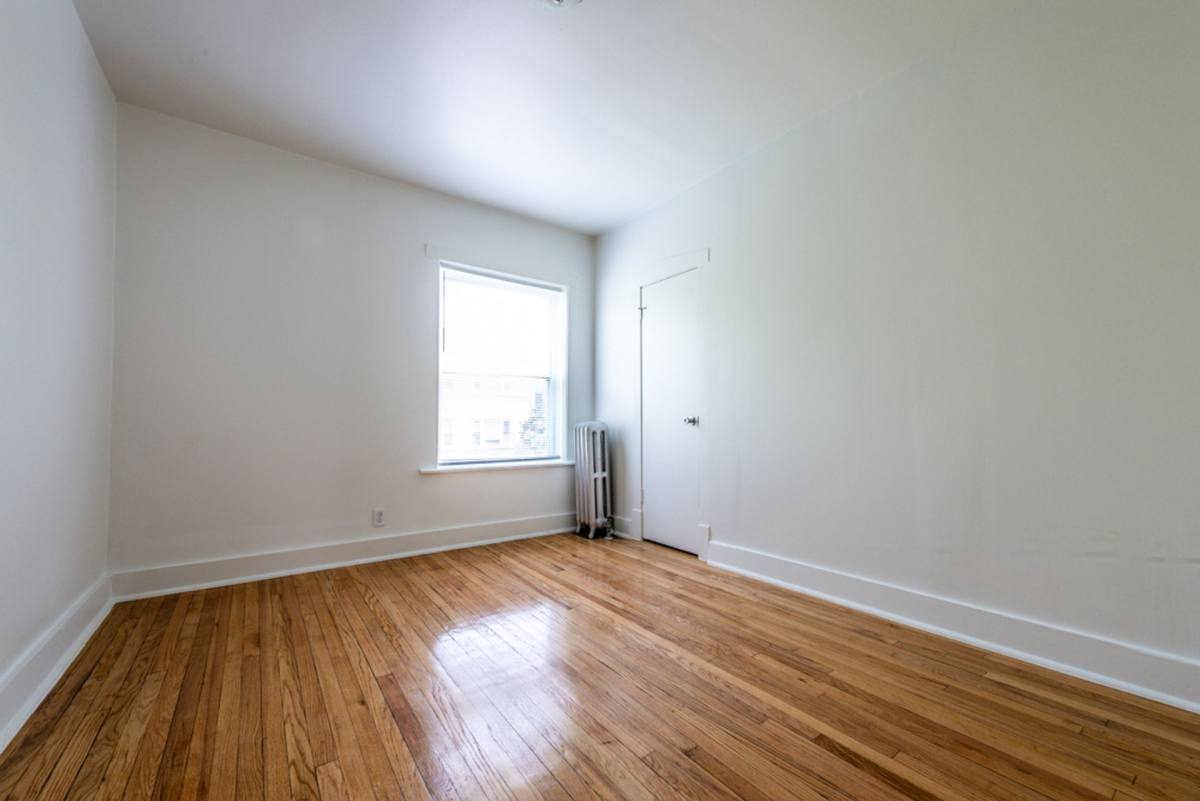 Apartment for rent at 1415-25 W 80th, Chicago, IL 60620