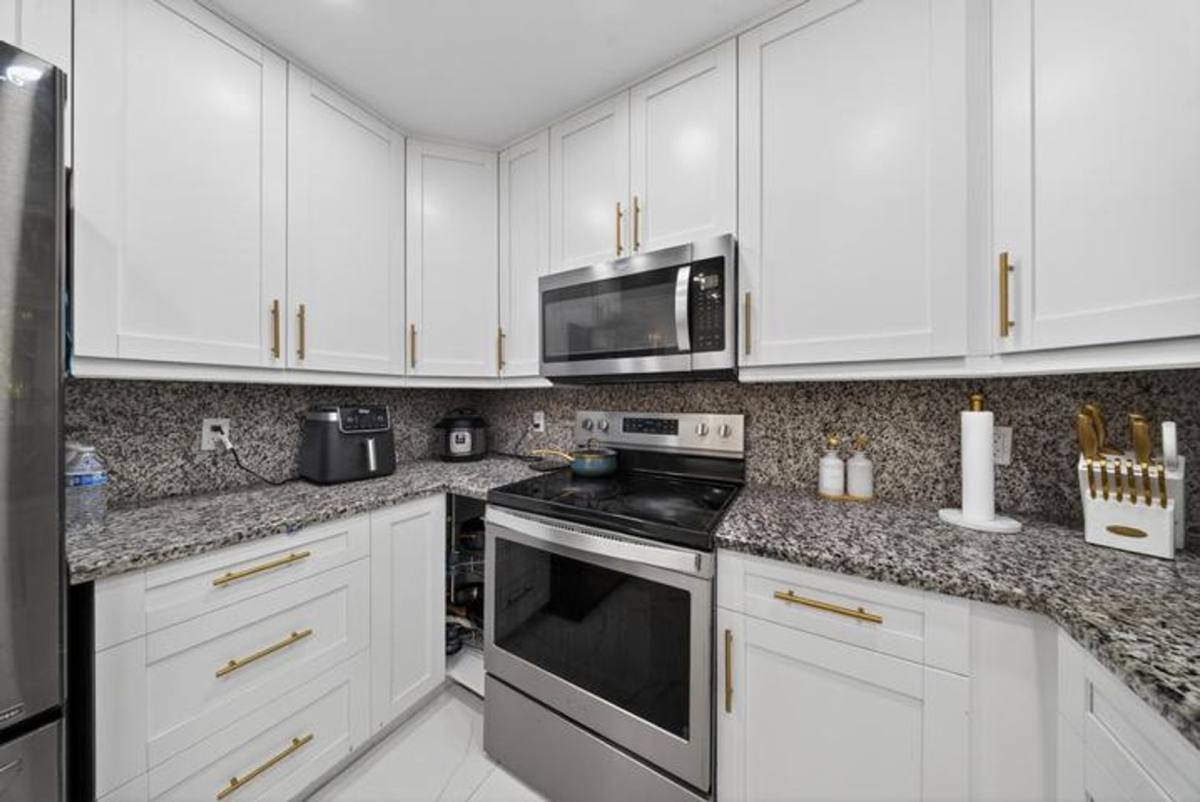 House for rent at 849 Camellia Dr, West Palm Beach, FL 33411
