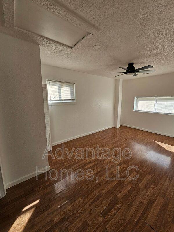 11410 Palmer Ave, Kansas City, MO 64134 - House for Rent - Image 10