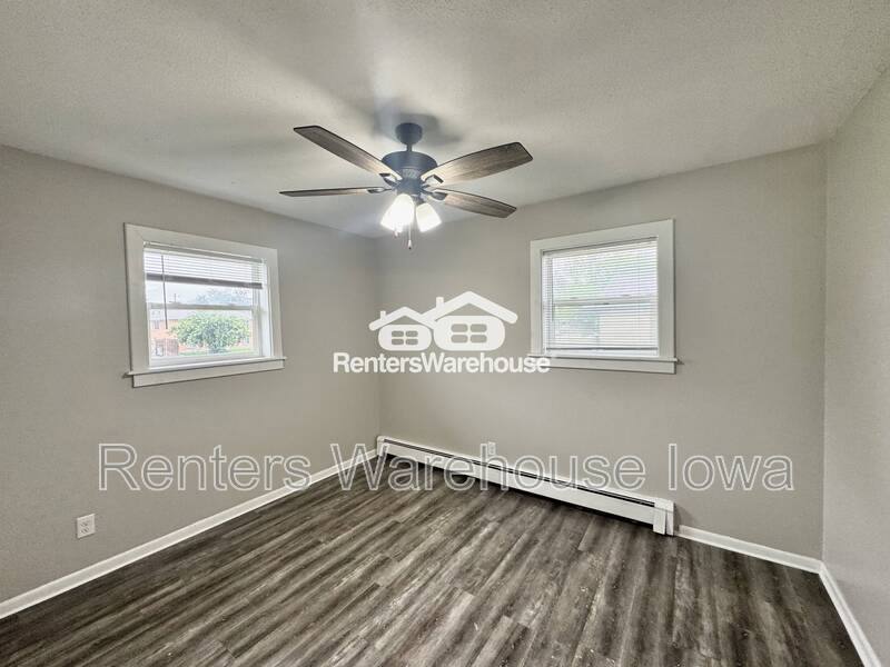 Apartment for rent at 110 NW College Ave #8, Ankeny, IA 50023