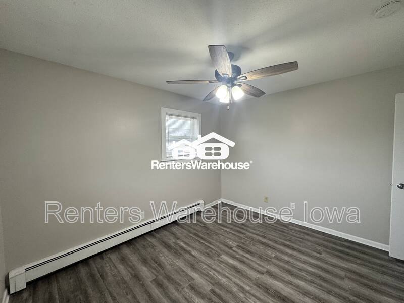 Apartment for rent at 114 NW College Ave #8, Ankeny, IA 50023