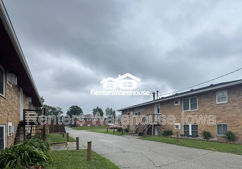 Apartment for rent at 114 NW College Ave #8, Ankeny, IA 50023