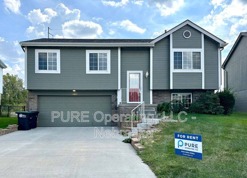 House for rent at 11657 Bauman Ave, Omaha, NE 68164