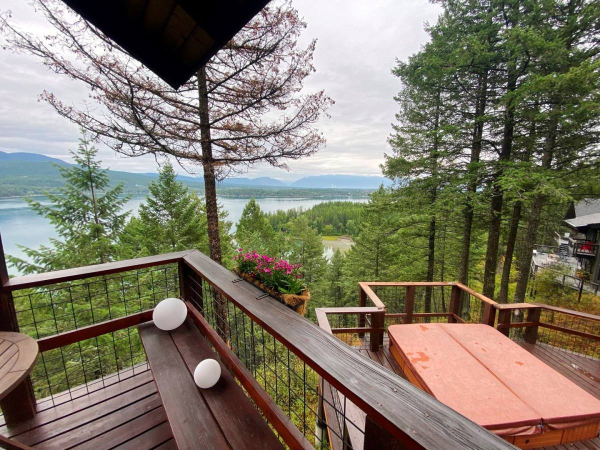 House for rent at 1375 Lion Mountain Dr, Whitefish, MT 59937