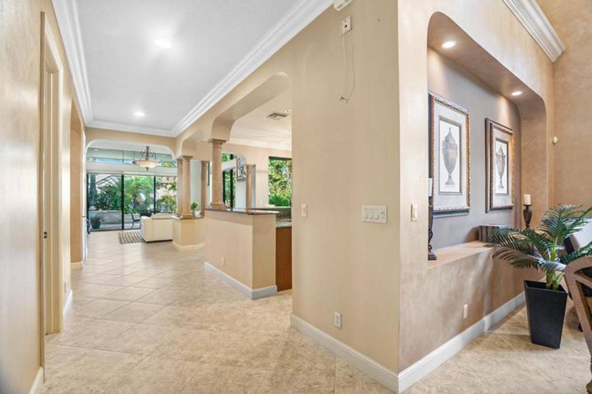 House for rent at 3483 Collonade Dr, Lake Worth, FL 33449