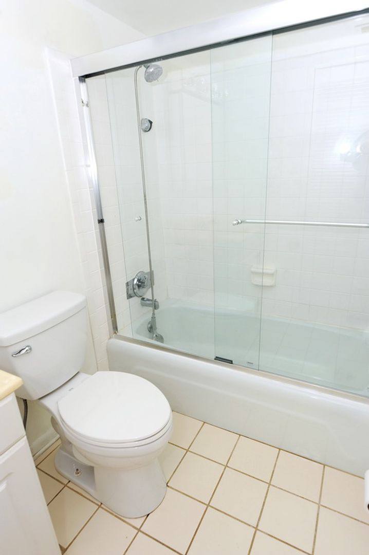 Apartment for rent at 1000 Manatee, Naples, FL 34114