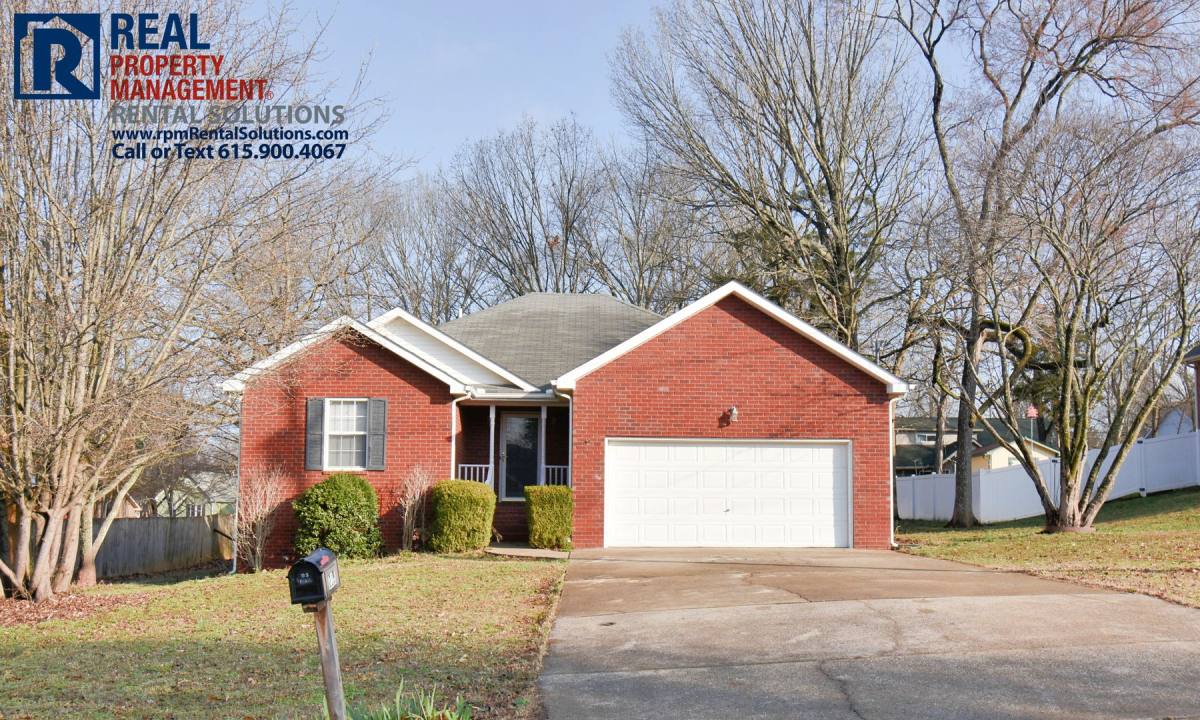 House for rent at 215 Priest View Dr, Smyrna, TN 37167