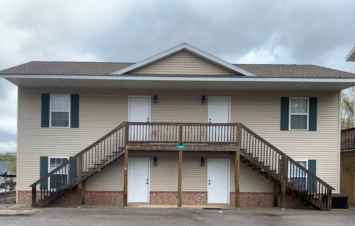 Apartment for rent at 16552 Hunters Ridge Rd, Saint Robert, MO 65584