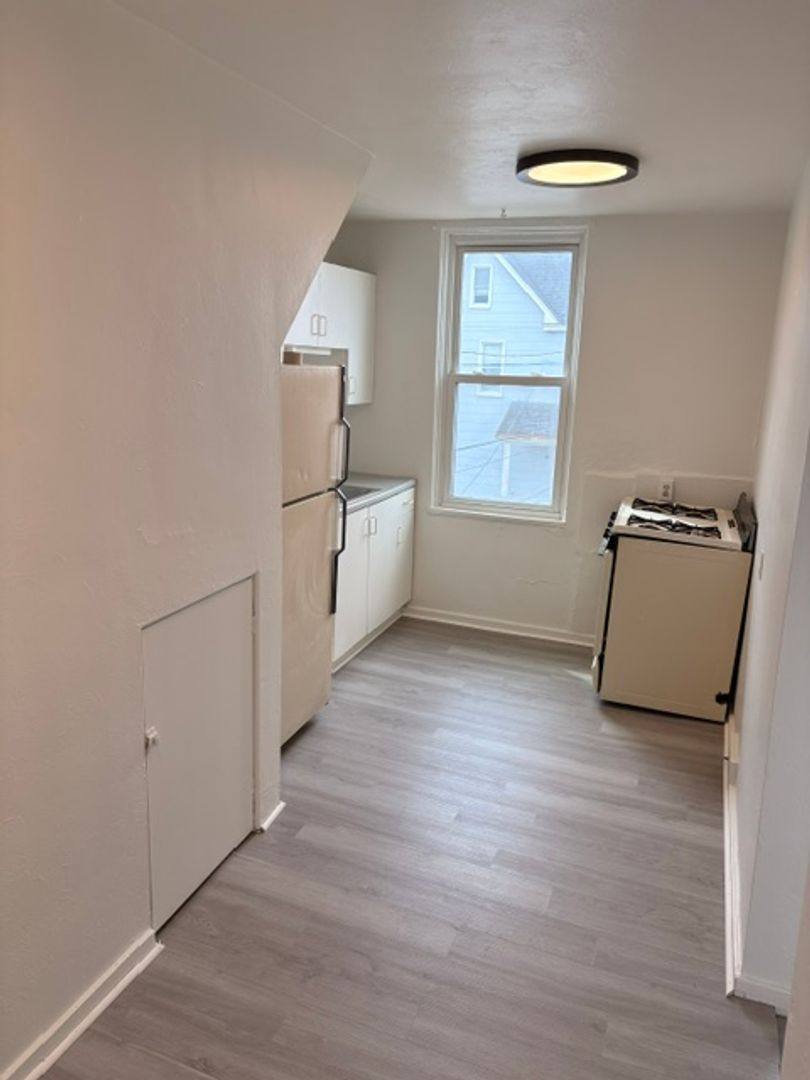 Apartment for rent at 215 Woodkirk St, Carnegie, PA 15106