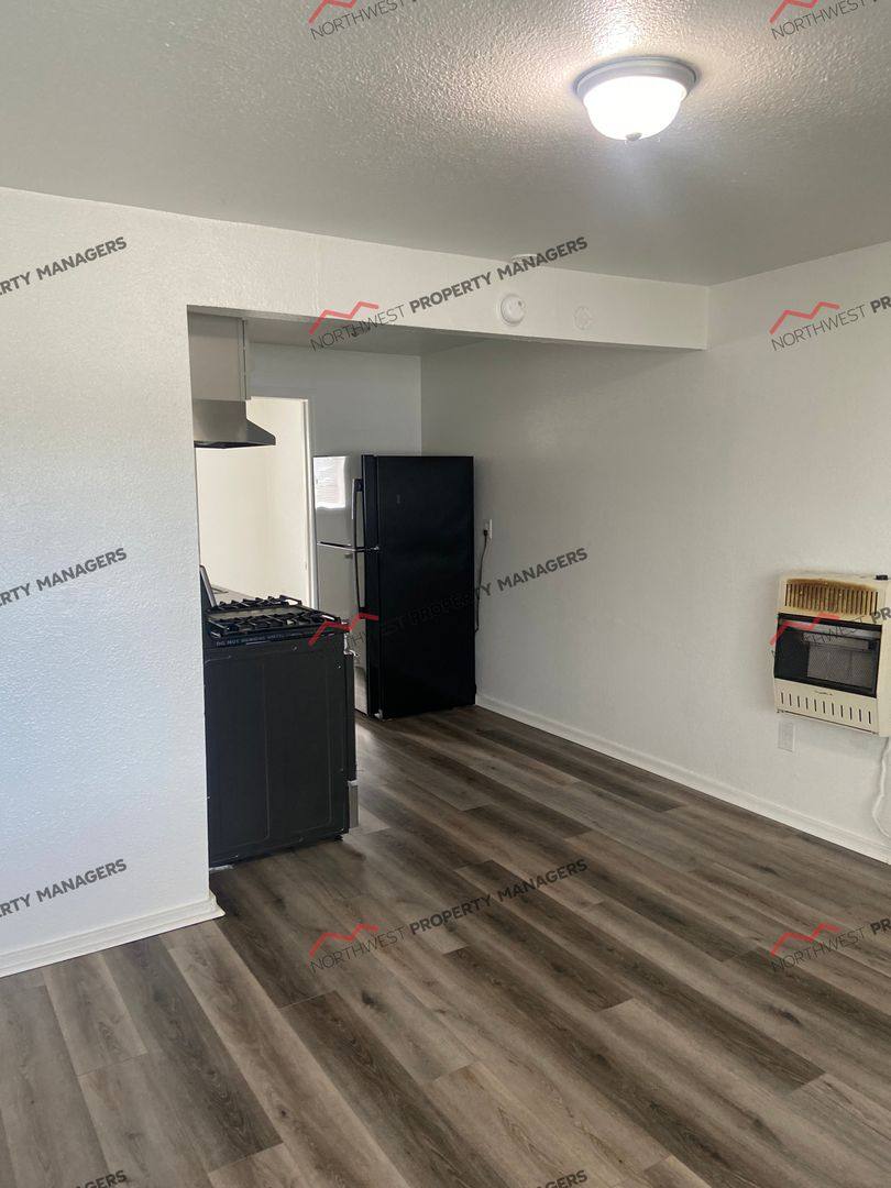 Apartment for rent at 8814 Wadsworth St SW, Lakewood, WA 98498