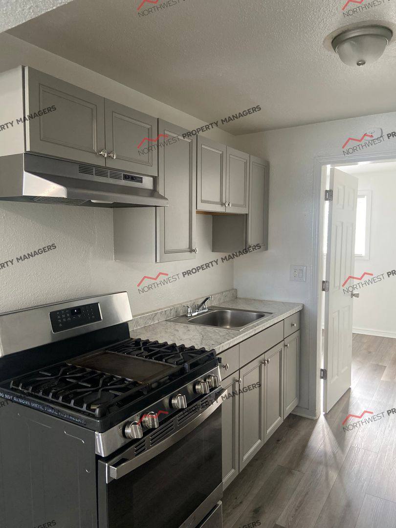 Apartment for rent at 8814 Wadsworth St SW, Lakewood, WA 98498