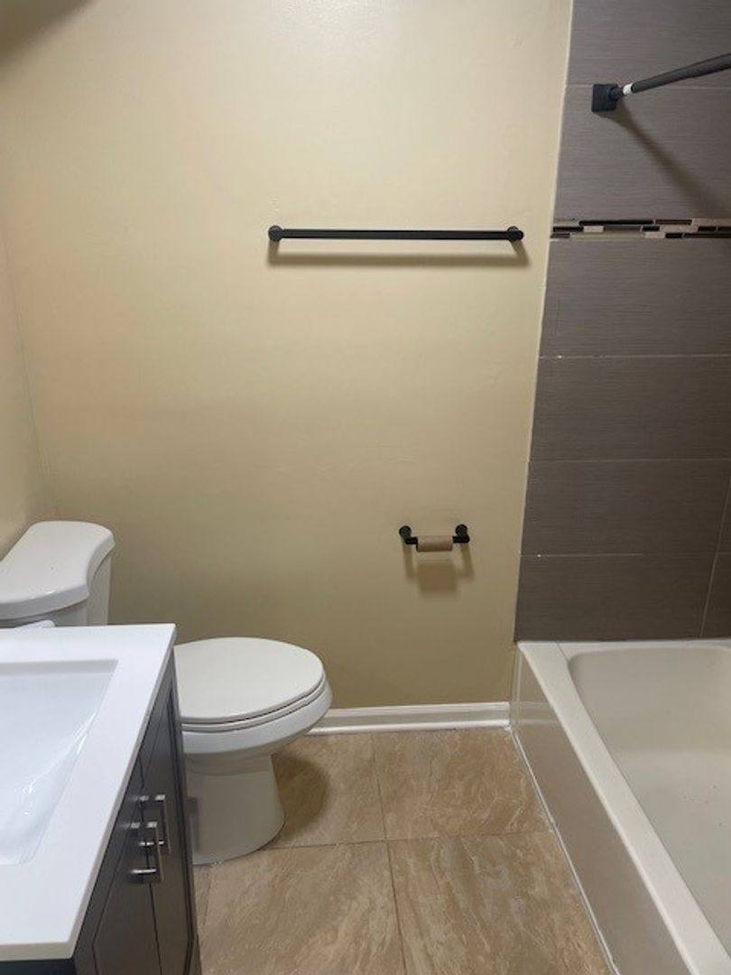 Apartment for rent at 4801 N Ridgeway, Chicago, IL 60625