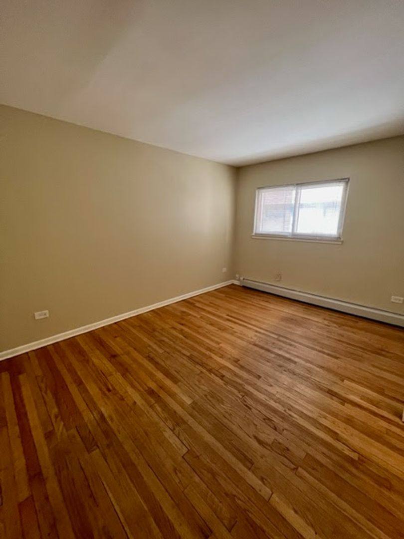 Apartment for rent at 4801 N Ridgeway, Chicago, IL 60625