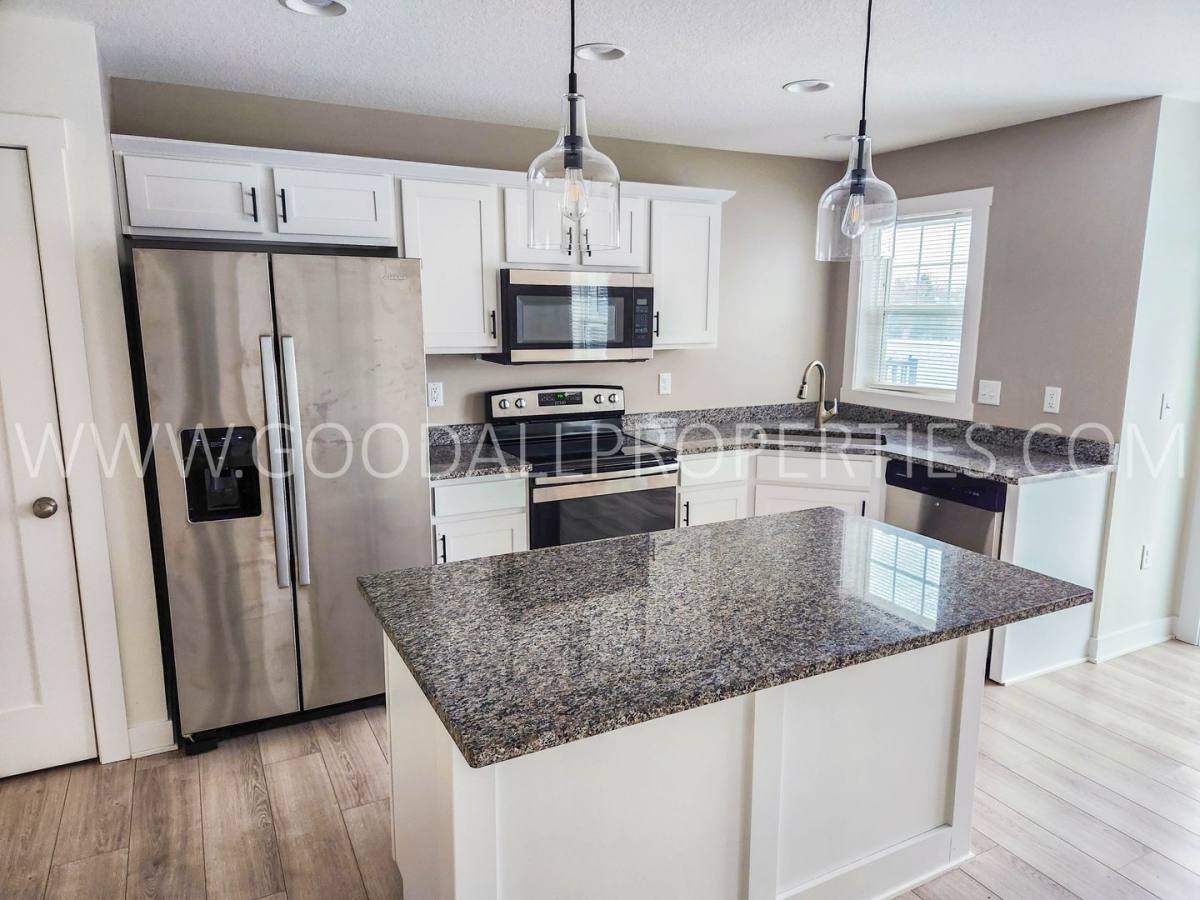 Townhouse for rent at 2726 NW Kate Shelley Lane, Ankeny, IA 50023