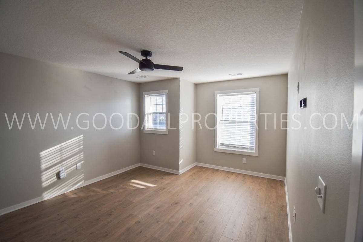 Townhouse for rent at 2726 NW Kate Shelley Lane, Ankeny, IA 50023