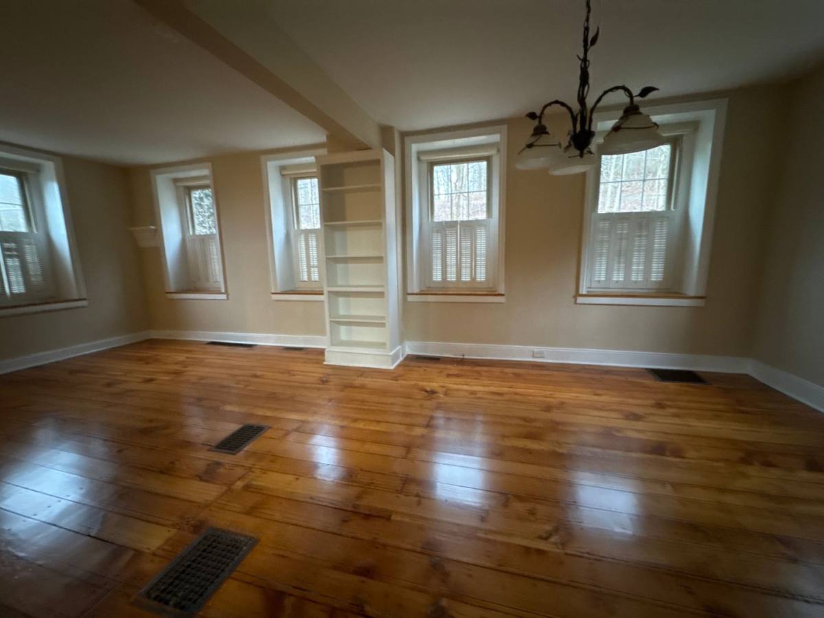 House for rent at 3686 Lower Saucon Rd, Hellertown, PA 18055