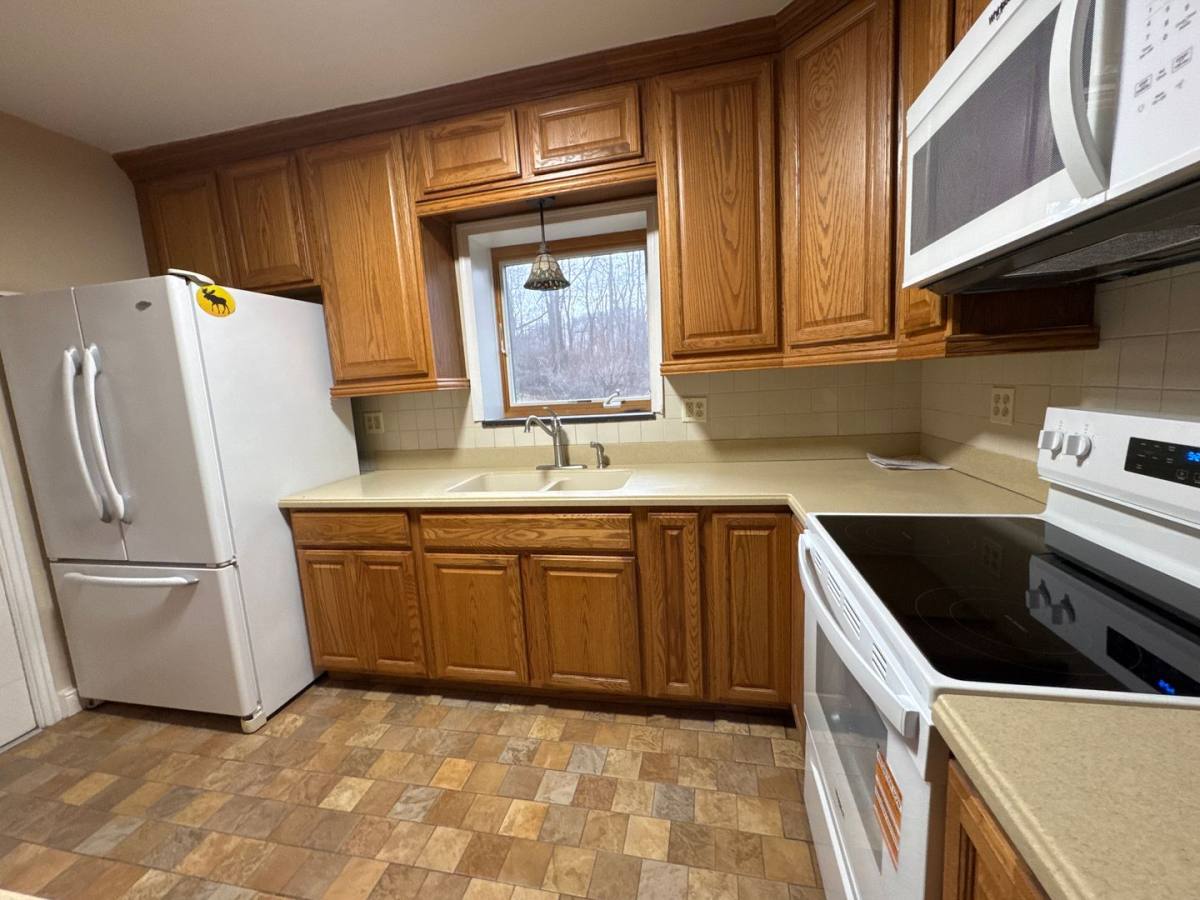 House for rent at 3686 Lower Saucon Rd, Hellertown, PA 18055