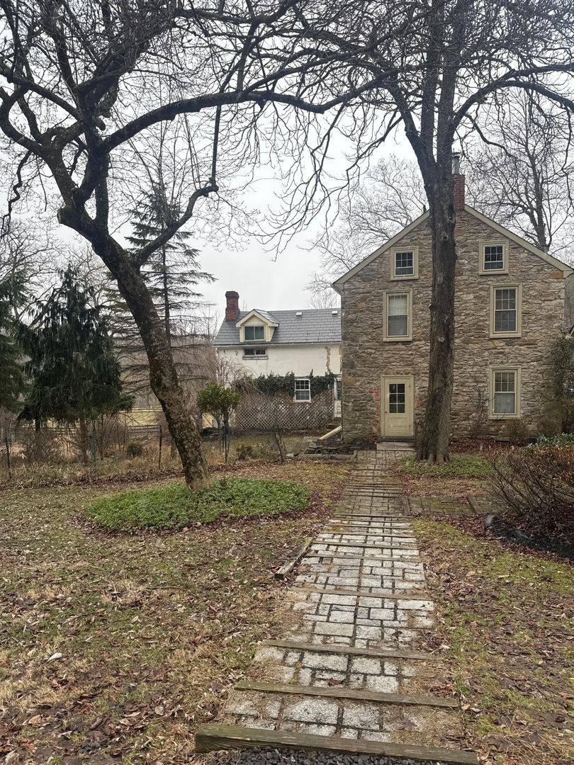 House for rent at 3686 Lower Saucon Rd, Hellertown, PA 18055