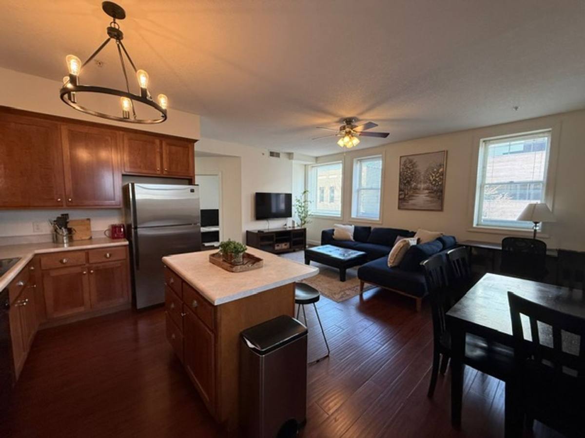 Apartment for rent at 135 E Prairie Ave, Decatur, IL 62523