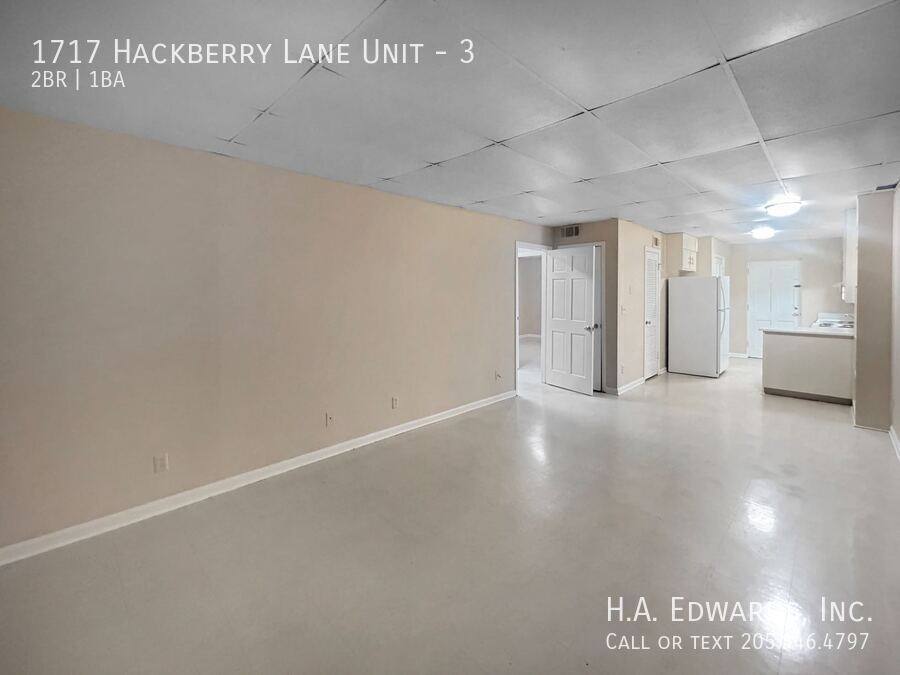 Apartment for rent at 1717 Hackberry Lane, Tuscaloosa, AL 35401