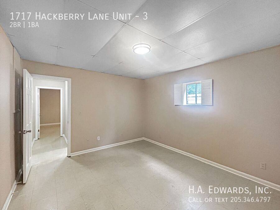 Apartment for rent at 1717 Hackberry Lane, Tuscaloosa, AL 35401