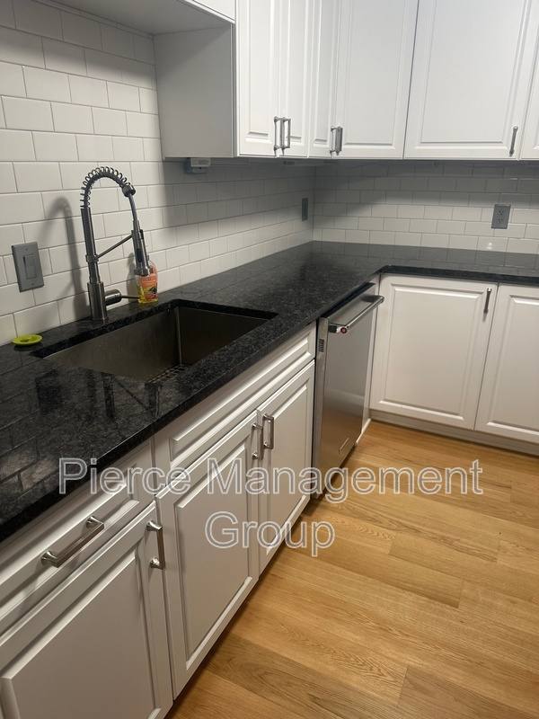 55 River Rd #2A, Manchester, NH 03104 - Apartment for Rent - Image 6