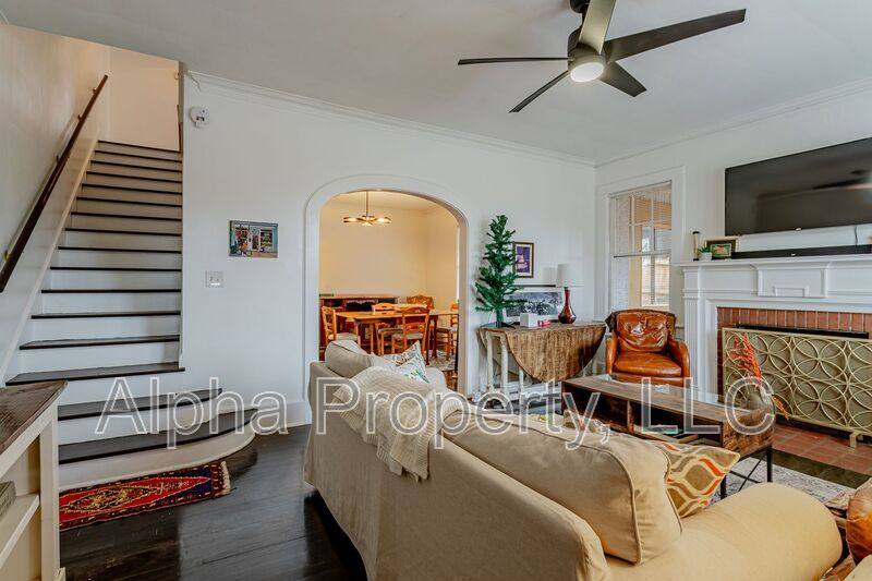 Apartment for rent at 710 Augusta St, Greenville, SC 29605