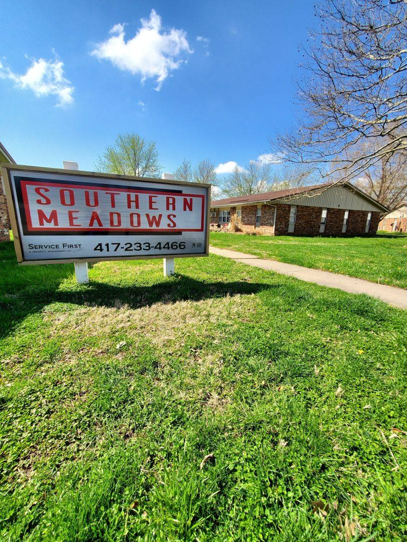 Apartment for rent at 601-701 E 19th St, Lamar, MO 64759