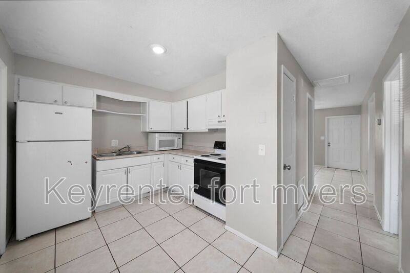 Apartment for rent at 464A Carolina Ave, Fort Myers, FL 33905