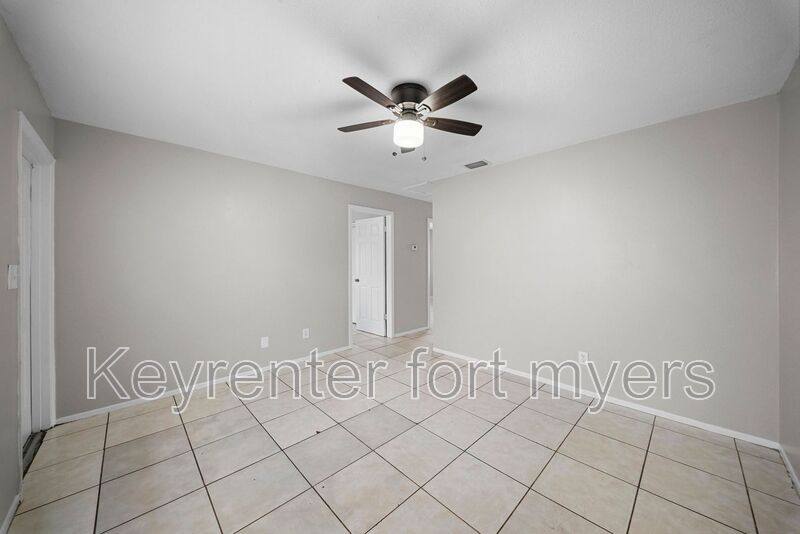 Apartment for rent at 464A Carolina Ave, Fort Myers, FL 33905
