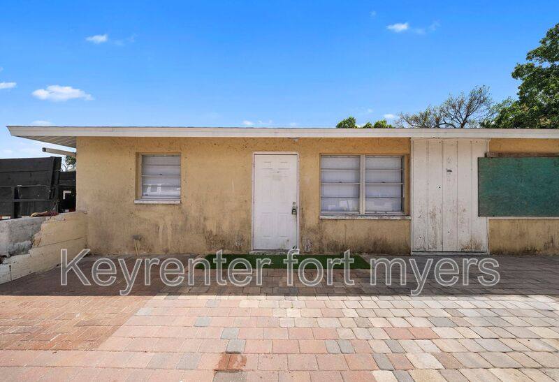 Apartment for rent at 464A Carolina Ave, Fort Myers, FL 33905