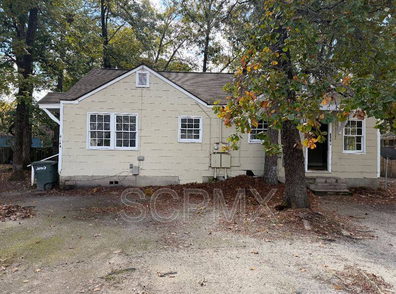 Apartment for rent at 414-B E Charlotte Ave, Sumter, SC 29150