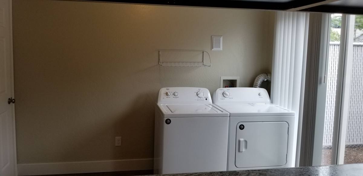 Apartment for rent at 50 S 9th St, Central Point, OR 97502