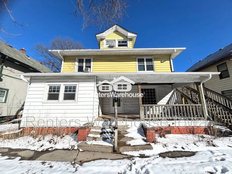 Apartment for rent at 1171 21st St #1, Des Moines, IA 50311