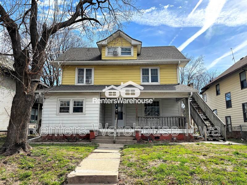 Apartment for rent at 1171 21st St #1, Des Moines, IA 50311