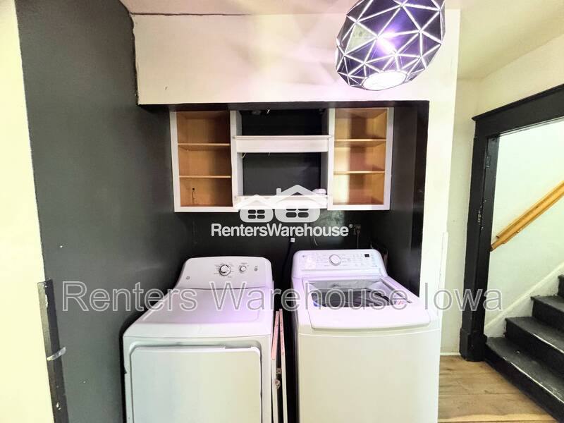 Apartment for rent at 1171 21st St #2, Des Moines, IA 50311