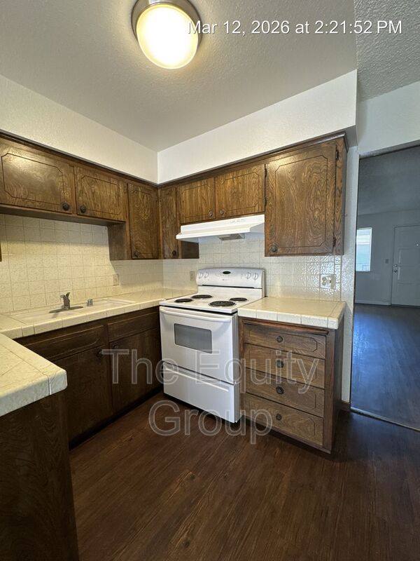 Apartment for rent at 1861 Emma Lee Lane, Hanford, CA 93230