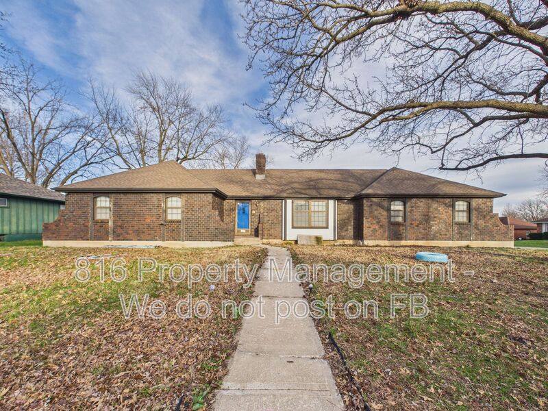 House for rent at 3929 S Carriage Lane, Independence, MO 64055