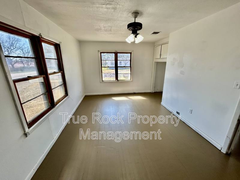 House for rent at 300 E Main St, Asher, OK 74826