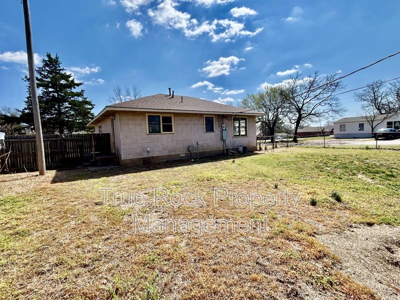 House for rent at 300 E Main St, Asher, OK 74826