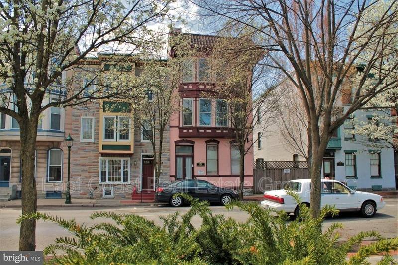 Apartment for rent at 121 E Franklin St #2, Hagerstown, MD 21740