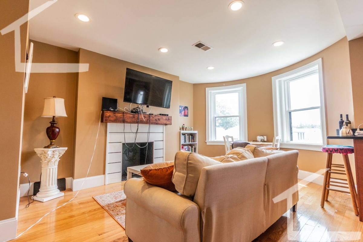 Apartment for rent at 30 Linden St #4D, Brookline, MA 02445