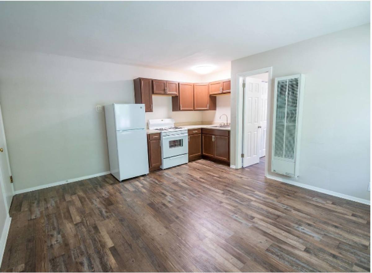 Apartment for rent at 605 W University Ave, Champaign, IL 61820