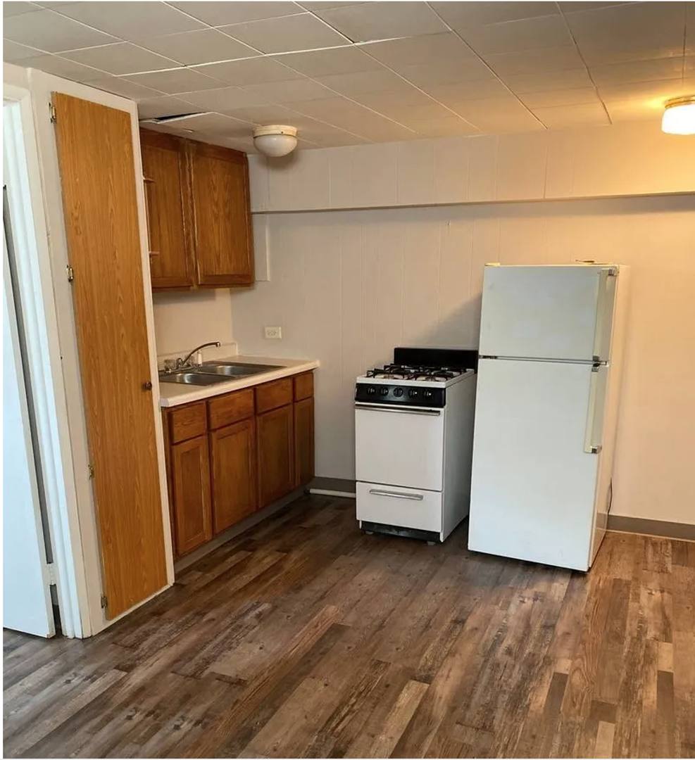 Apartment for rent at 605 W University Ave, Champaign, IL 61820